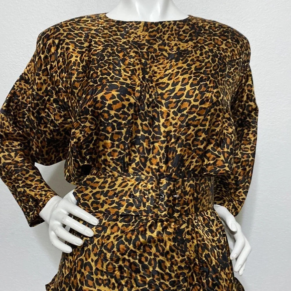 St. Gillian Leopard Print 100% Silk Knee-Length High Neck Dress Size 8 Petite - Picture 2 of 8